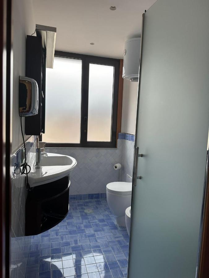 La Grotta Stazione Villa Salerno Eksteriør bilde